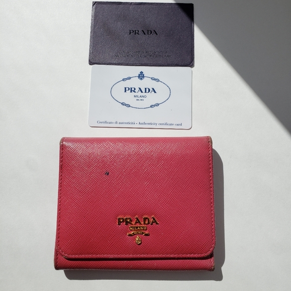 Authentic Prada Saffiano Trifold Compact Wallet - Picture 9 of 17